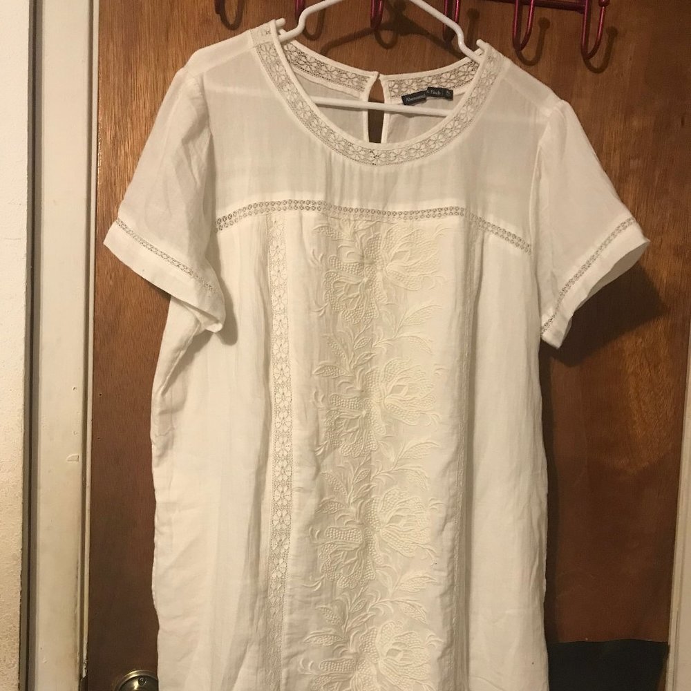 Abercrombie & Fitch White Dress Size XL